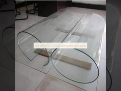 गर्म मुड़ा हुआ/घुमावदार कांच का टेम्पर्ड ग्लास फलक